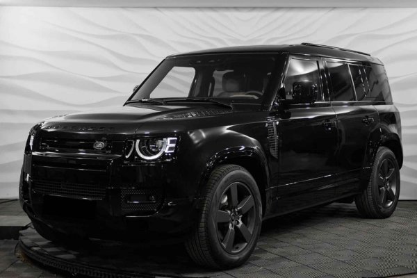 Land Rover Defender 110 Nero
