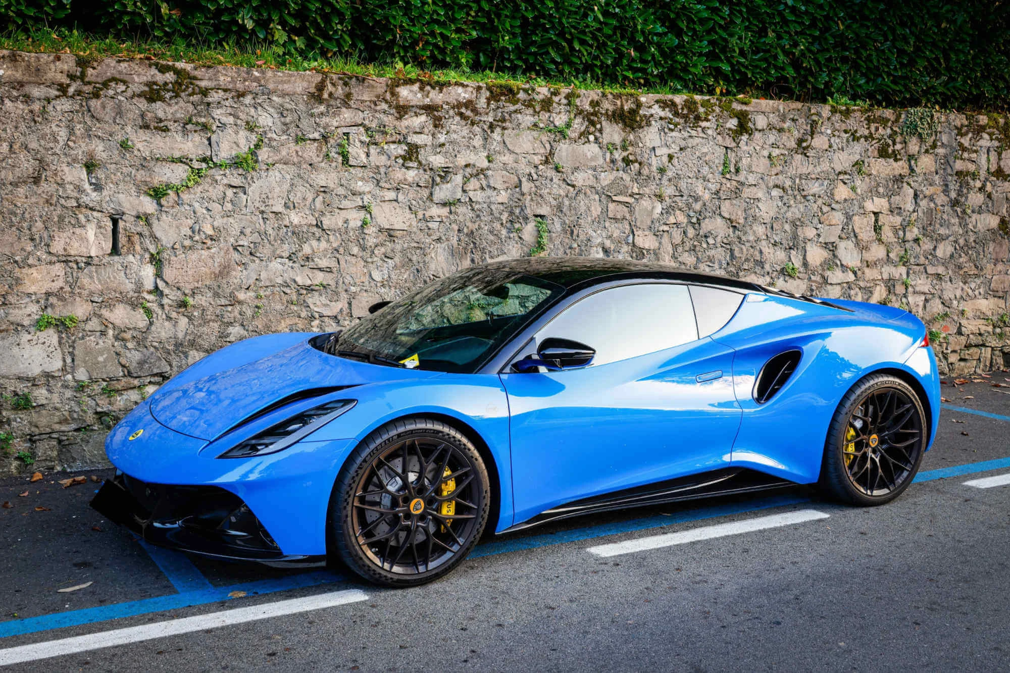 Lotus Emira Blue