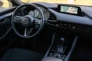 Mazda 3, белый