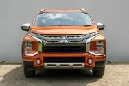 Mitsubishi Xpander Cross Orange