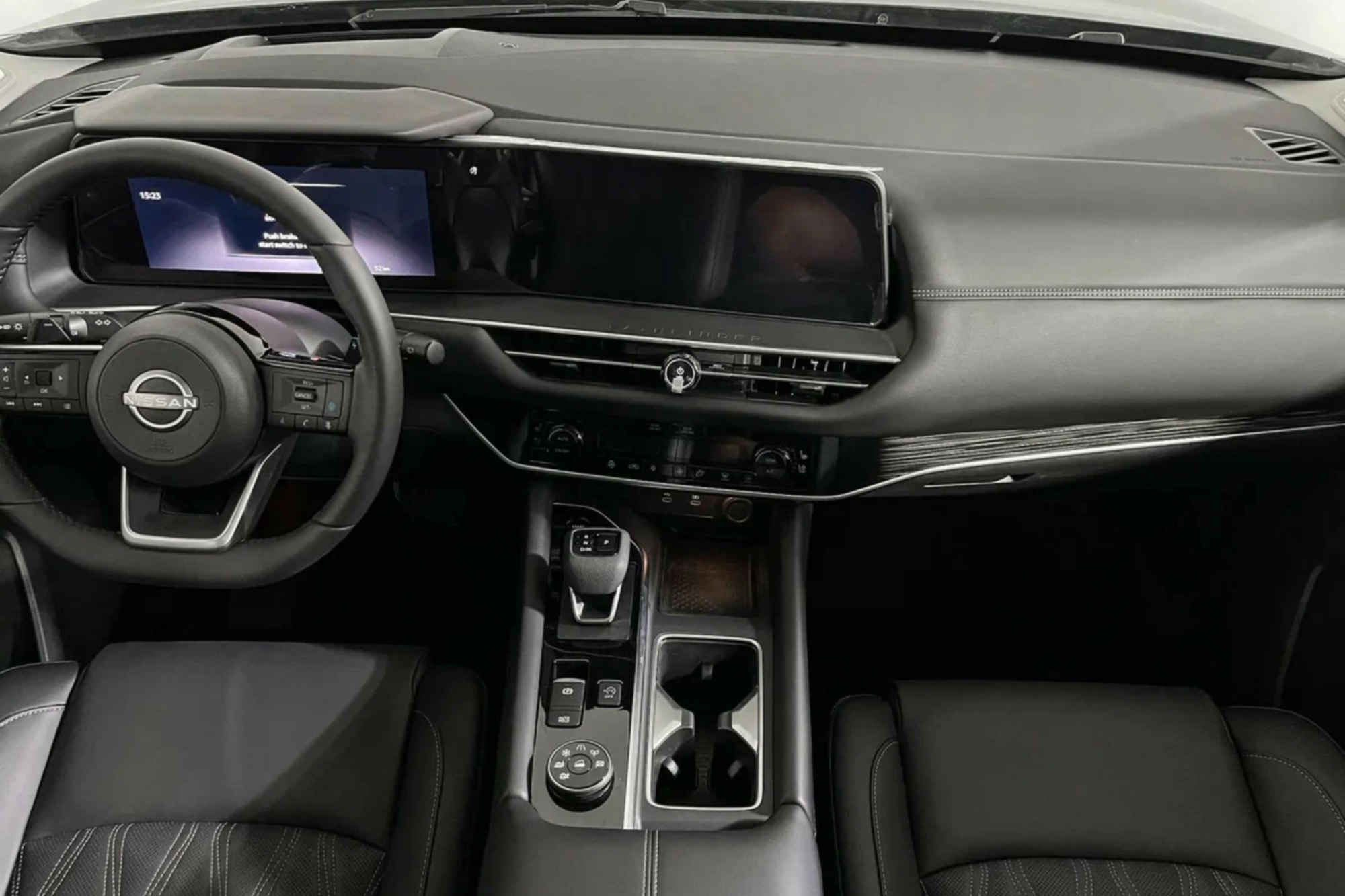 Nissan Pathfinder V Sort