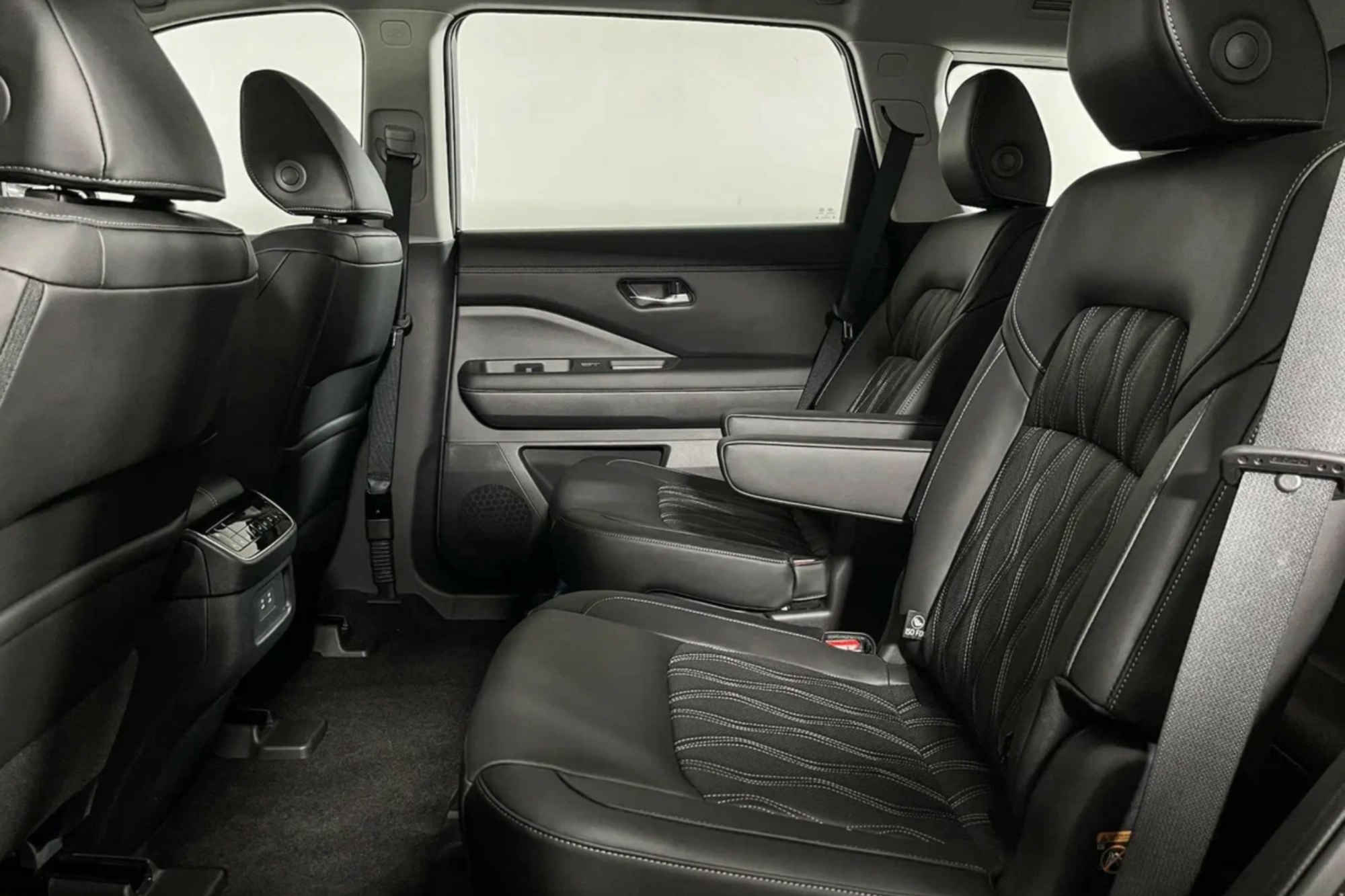 Nissan Pathfinder V Sort