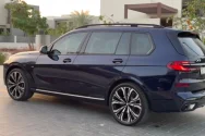 BMW X7 New Gen Dark Blue video