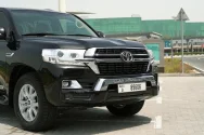 Toyota Land Cruiser 200 Video nero