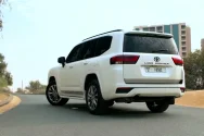 Toyota Land Cruiser 300 Video wit
